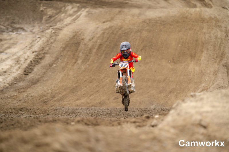 SWAPMOTO_TRIPLECROWN_FINALE_FOX-728.jpg