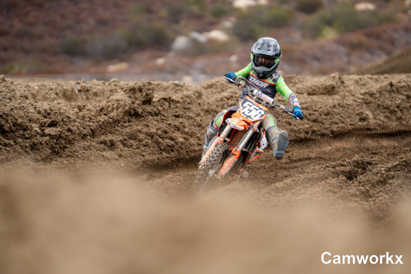SWAPMOTO_TRIPLECROWN_FINALE_FOX-767.jpg