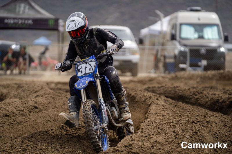SWAPMOTO_TRIPLECROWN_FINALE_FOX-584.jpg