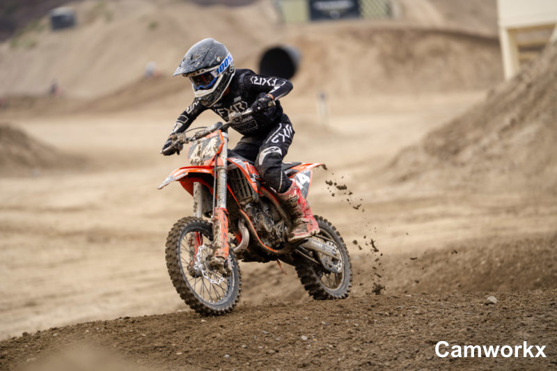 SWAPMOTO_TRIPLECROWN_FINALE_FOX-640.jpg