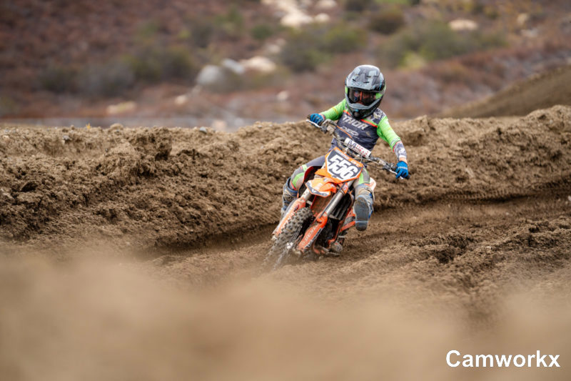 SWAPMOTO_TRIPLECROWN_FINALE_FOX-766.jpg