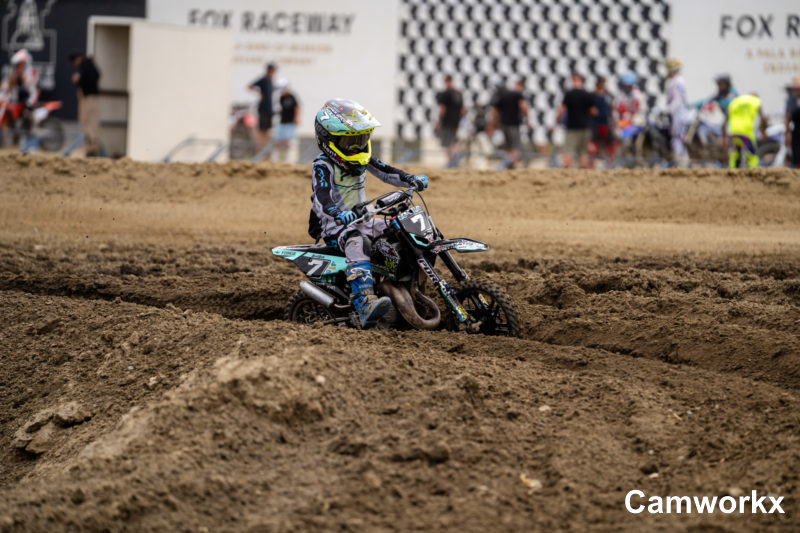SWAPMOTO_TRIPLECROWN_FINALE_FOX-710.jpg