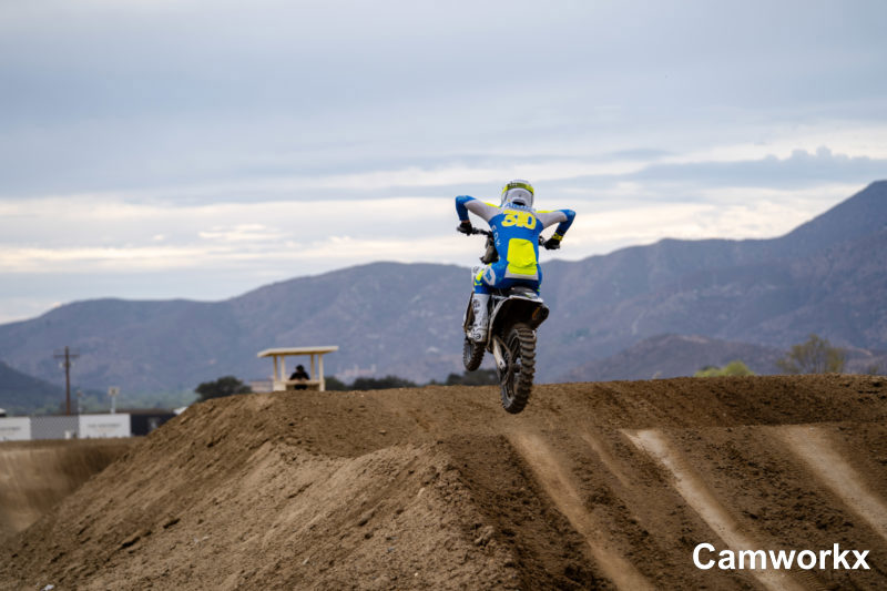 SWAPMOTO_TRIPLECROWN_FINALE_FOX-740.jpg