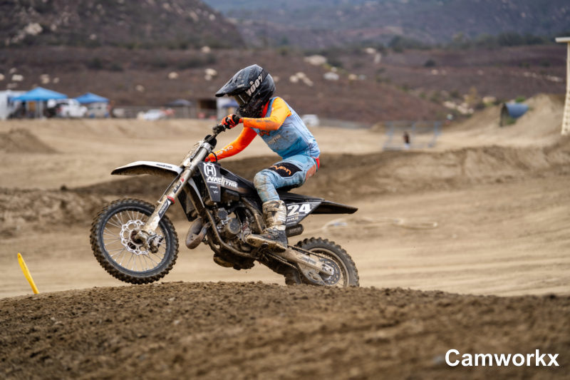 SWAPMOTO_TRIPLECROWN_FINALE_FOX-635.jpg