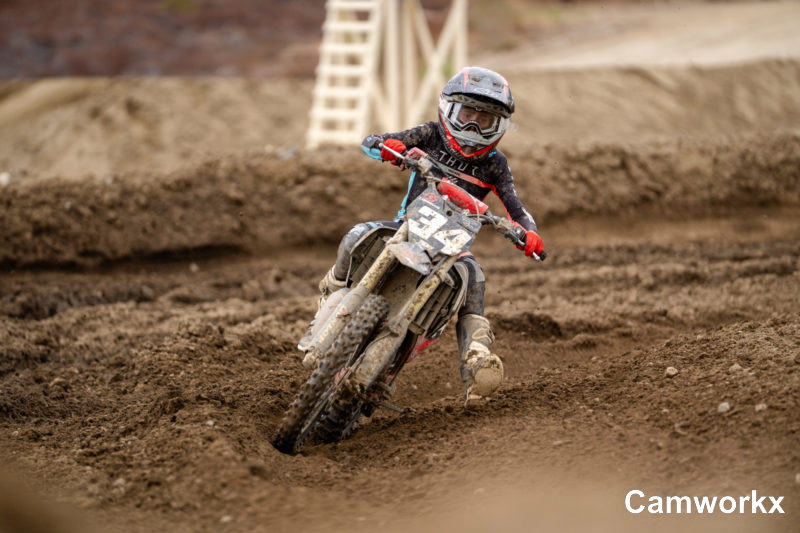 SWAPMOTO_TRIPLECROWN_FINALE_FOX-768.jpg